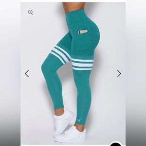 Lagoon pocket thigh highs